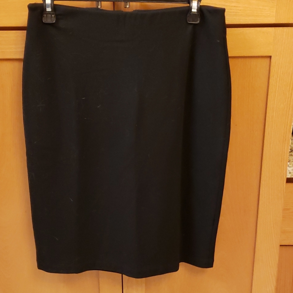 philosophy black pencil skirt sz 6 BNWOT